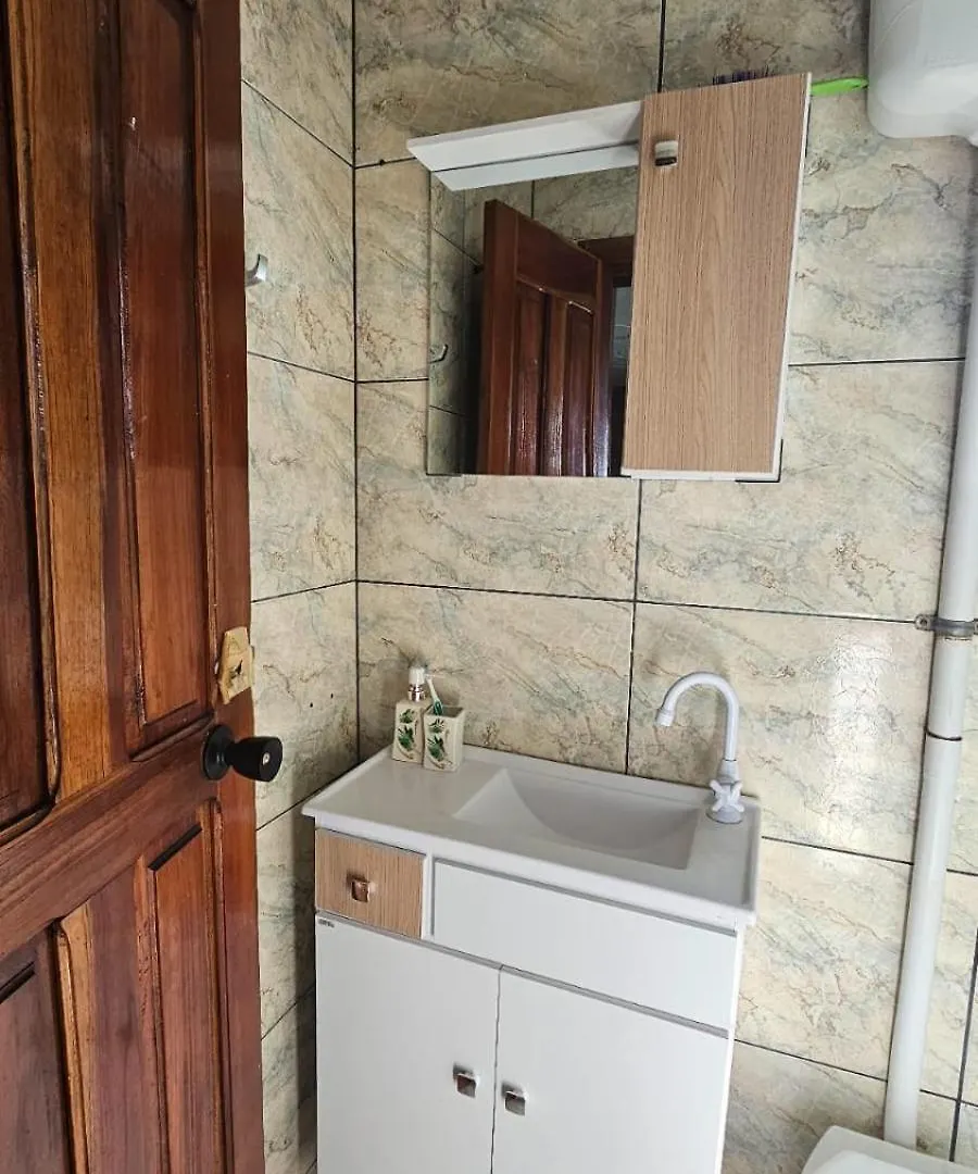 Apartamento Hospedaria Familiar Treze Tílias